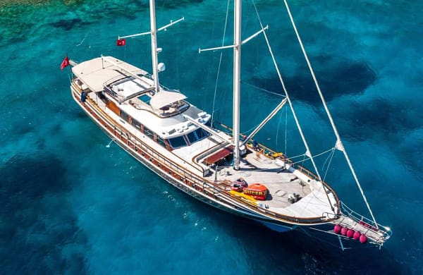 An image of Meira yacht