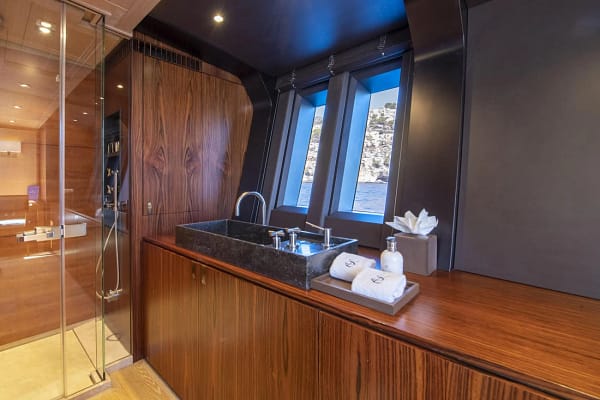 An image of Sharlou yacht