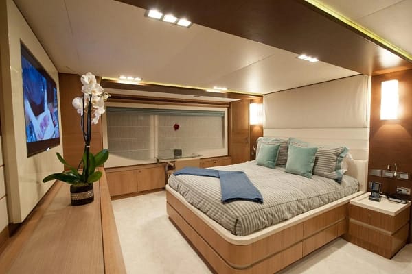 An image of Amore Mio yacht