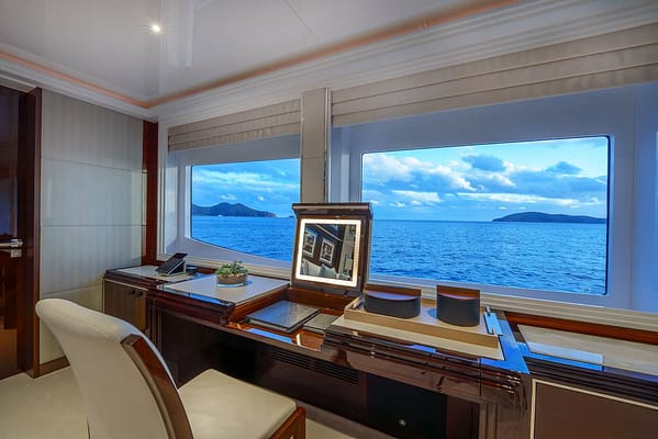 An image of King Baby yacht