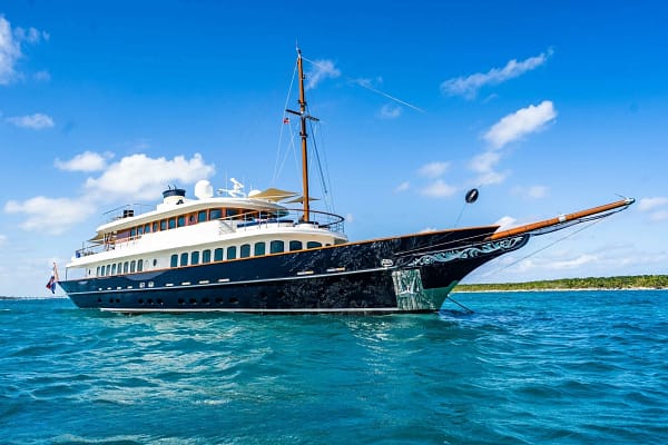 An image of Omnia 1 yacht