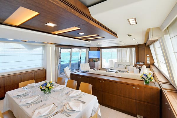 An image of Infinitas yacht