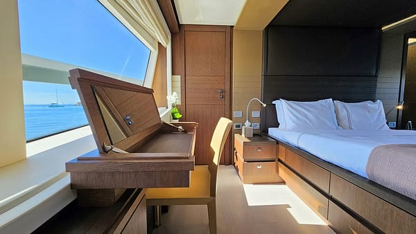 An image of Infinitas yacht
