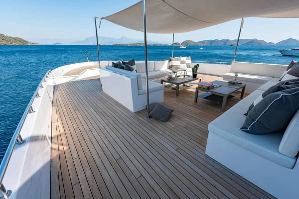 An image of Adamaris yacht