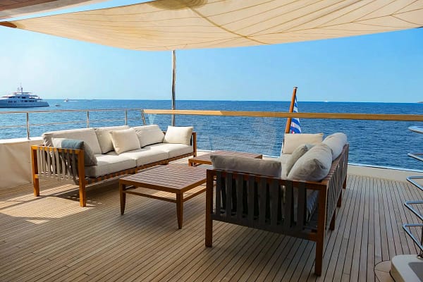 An image of Tiny Wave yacht