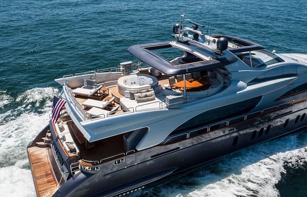 An image of Tail Lights yacht