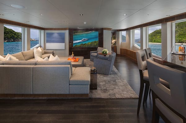 An image of Muchos Mas yacht