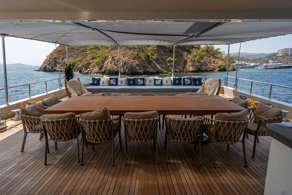 An image of De Love yacht