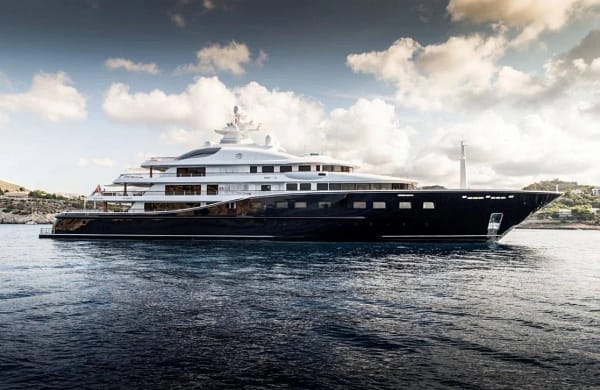 An image of Aquila yacht