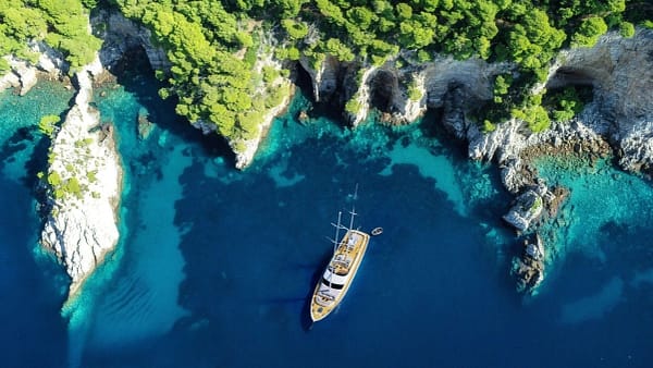 An image of Aurum Sky yacht