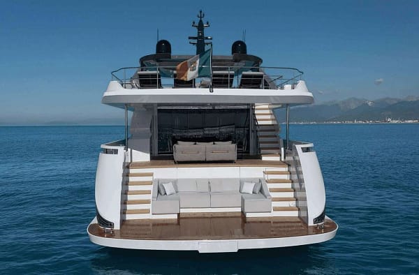 An image of Four Joys yacht